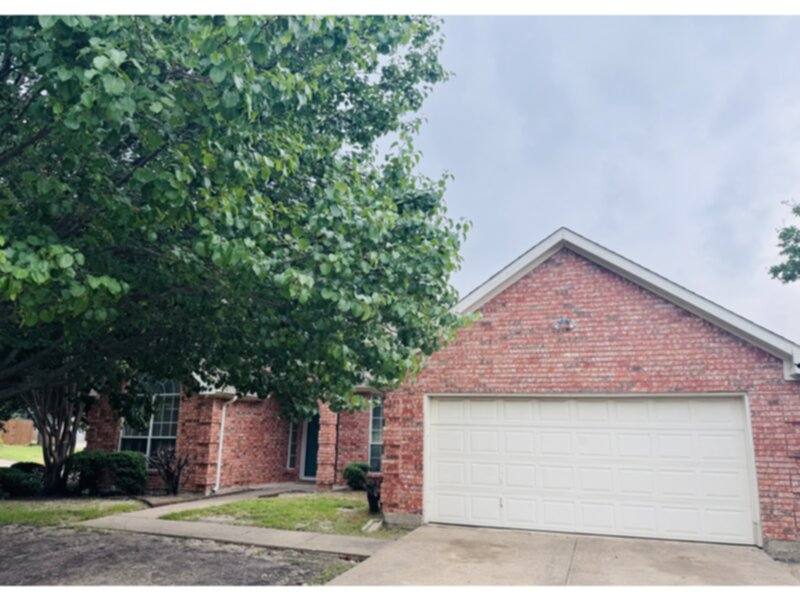 House for rent at 6501 Violet Dr, Rowlett, TX 75089