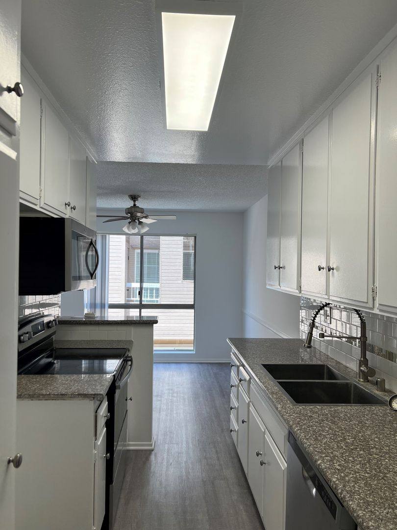 Apartment for rent at 1306 N Columbus Ave, Glendale, CA 91202