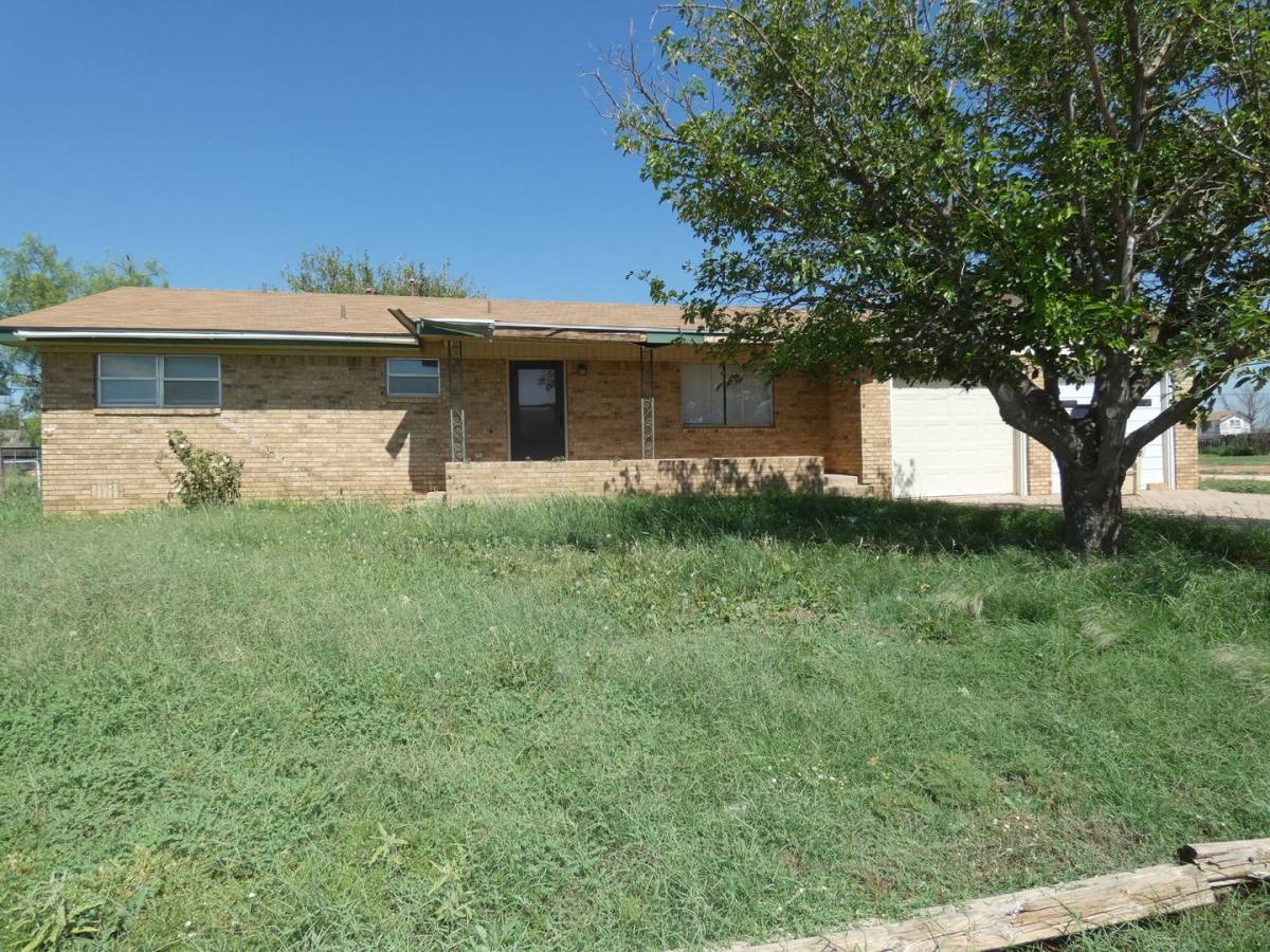 House for rent at 1831 Ave N, Anson, TX 79501