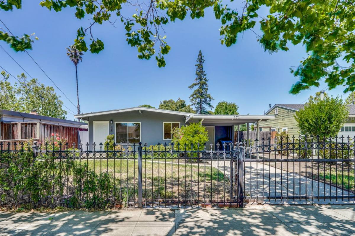 House for rent at 171 Hamilton Ave, Menlo Park, CA 94025