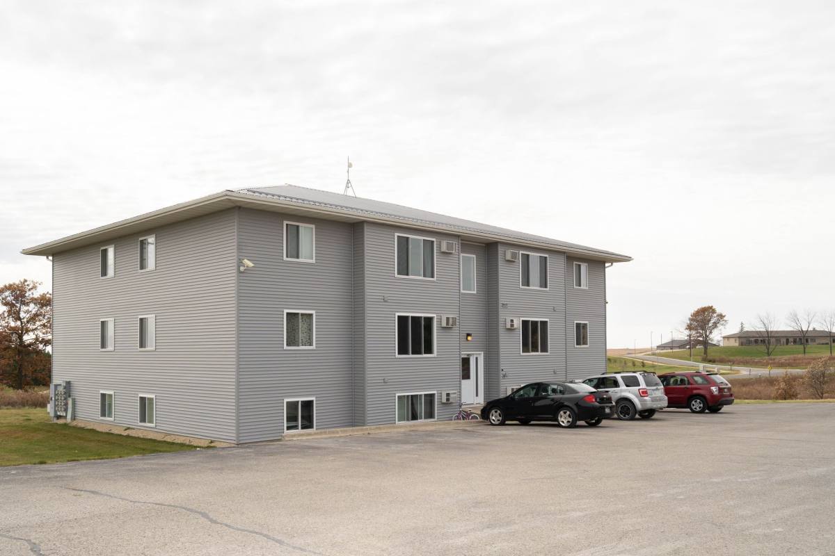 Apartment for rent at 100 College View Dr, Calmar, IA 52132