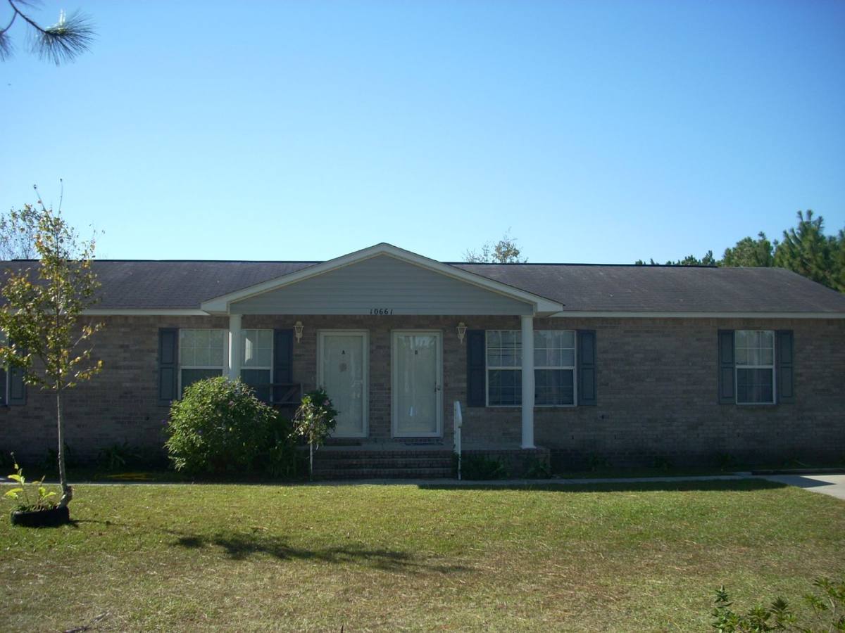 House for rent at 10661A George Stacey Rd, Elberta, AL 36530