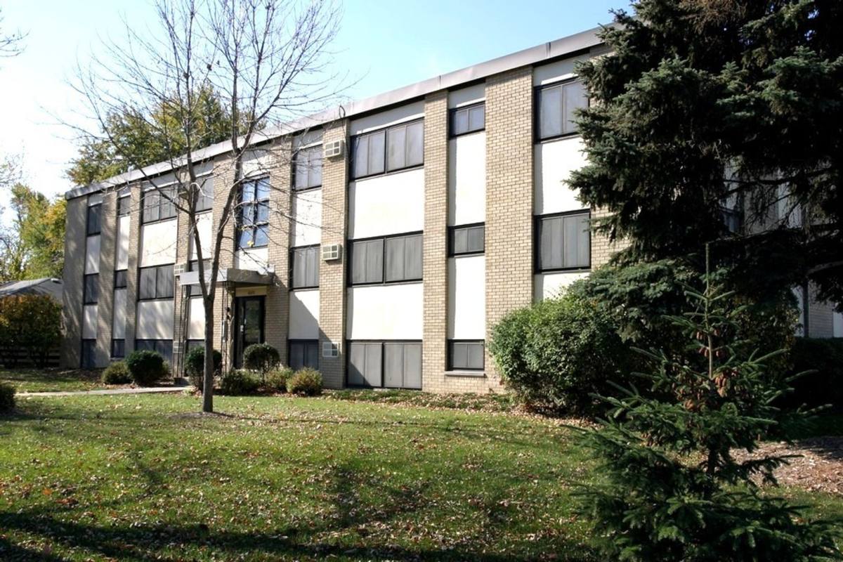 Apartment for rent at 6600 10th Ave S, Minneapolis, MN 55423