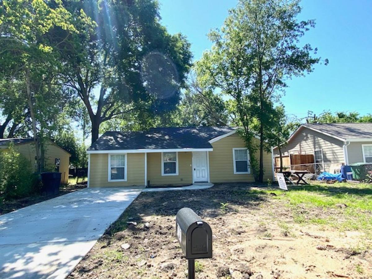 House for rent at 7331 Dunkirk Rd, Houston, TX 77033