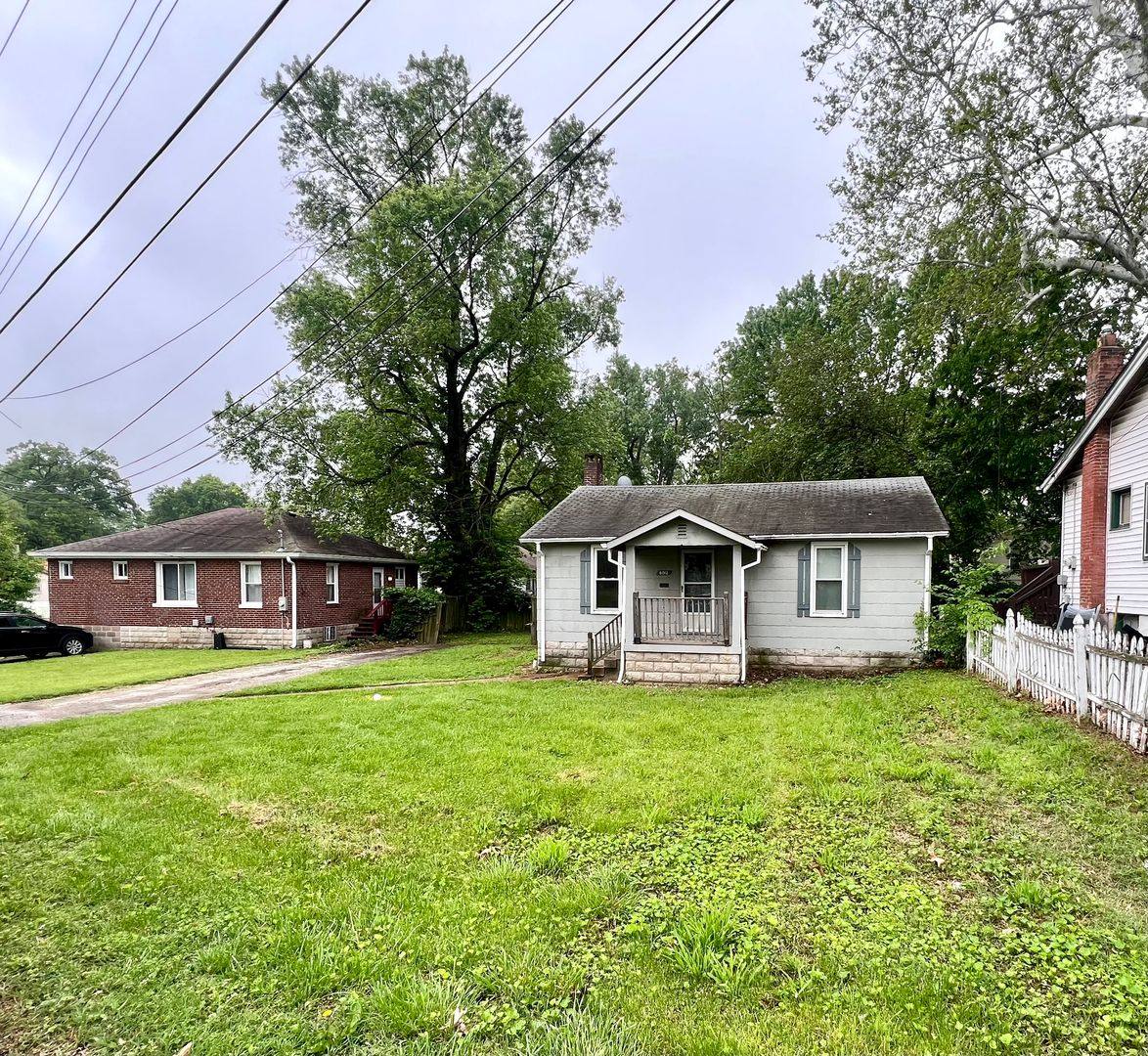 House for rent at 8012 Nola Ave, Saint Louis, MO 63114
