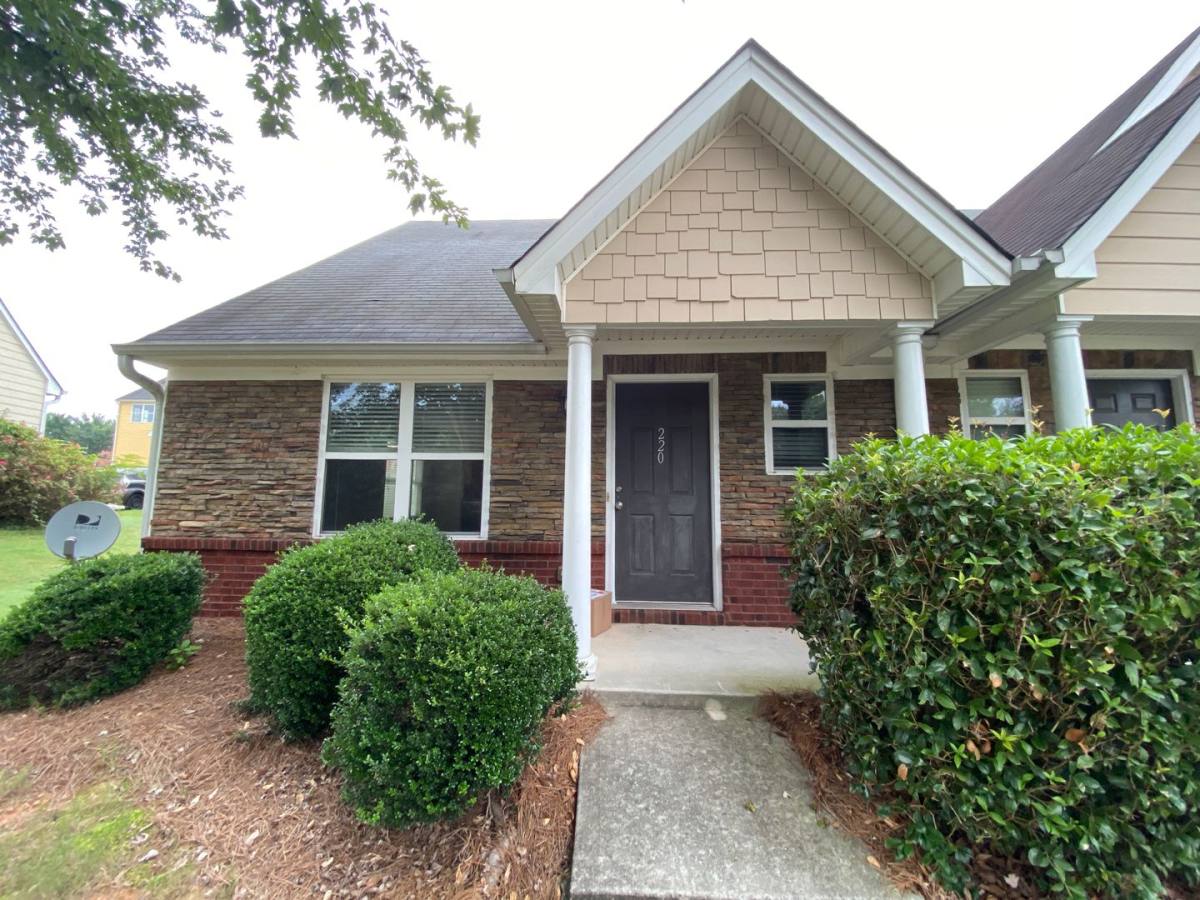 Townhouse for rent at 220 Bridgewater Way, Athens, GA 30601