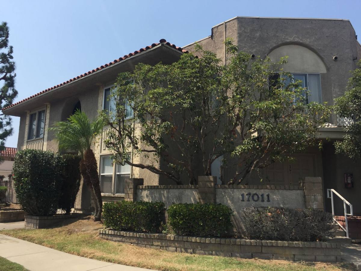 Apartment for rent at 17011 Sims Lane, Huntington Beach, CA 92649