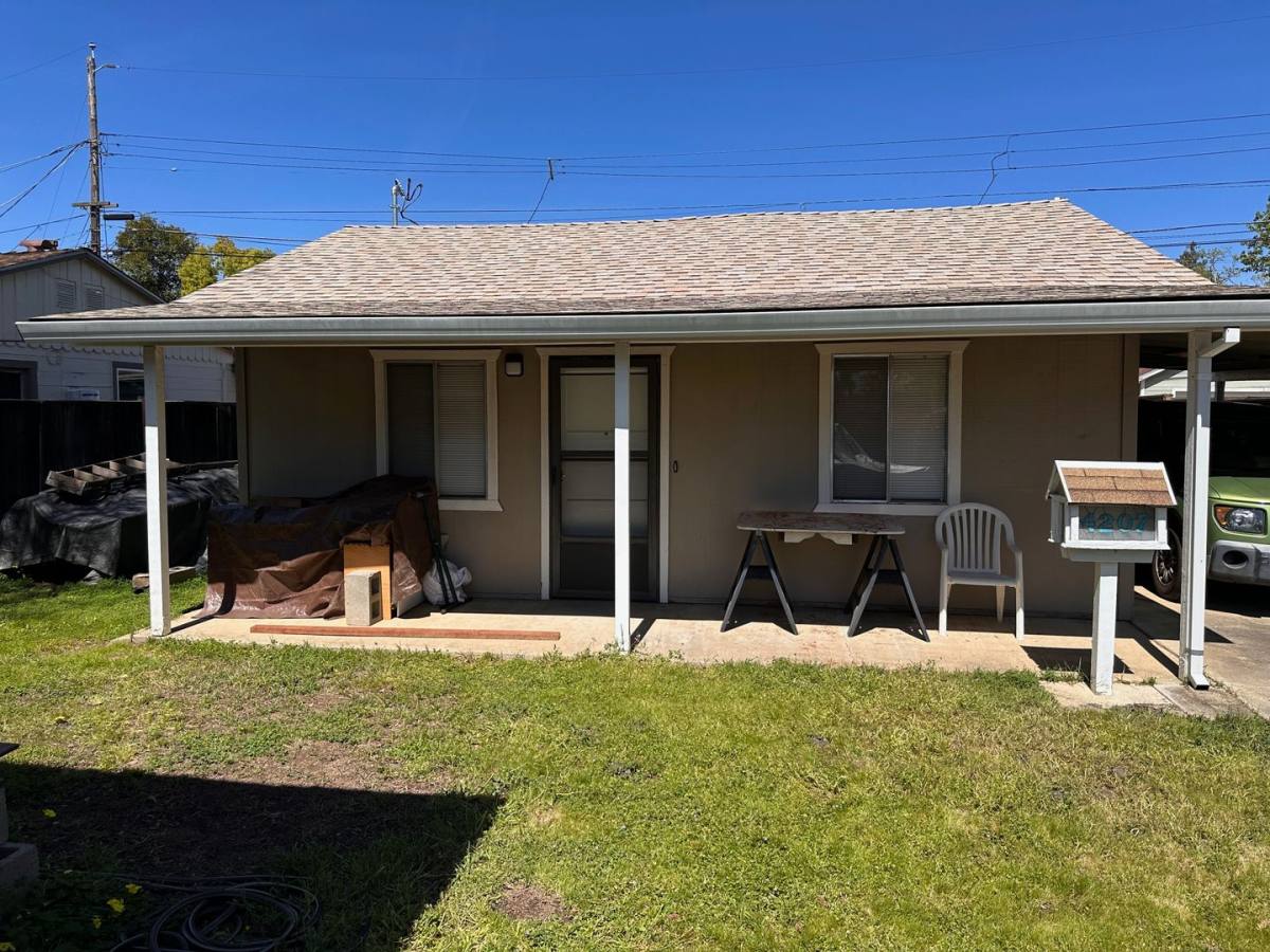 House for rent at 4207 H St, Sacramento, CA 95819
