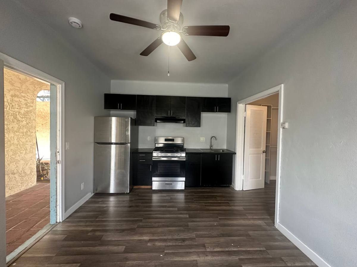 Apartment for rent at 1000 Redondo Ave, Long Beach, CA 90804