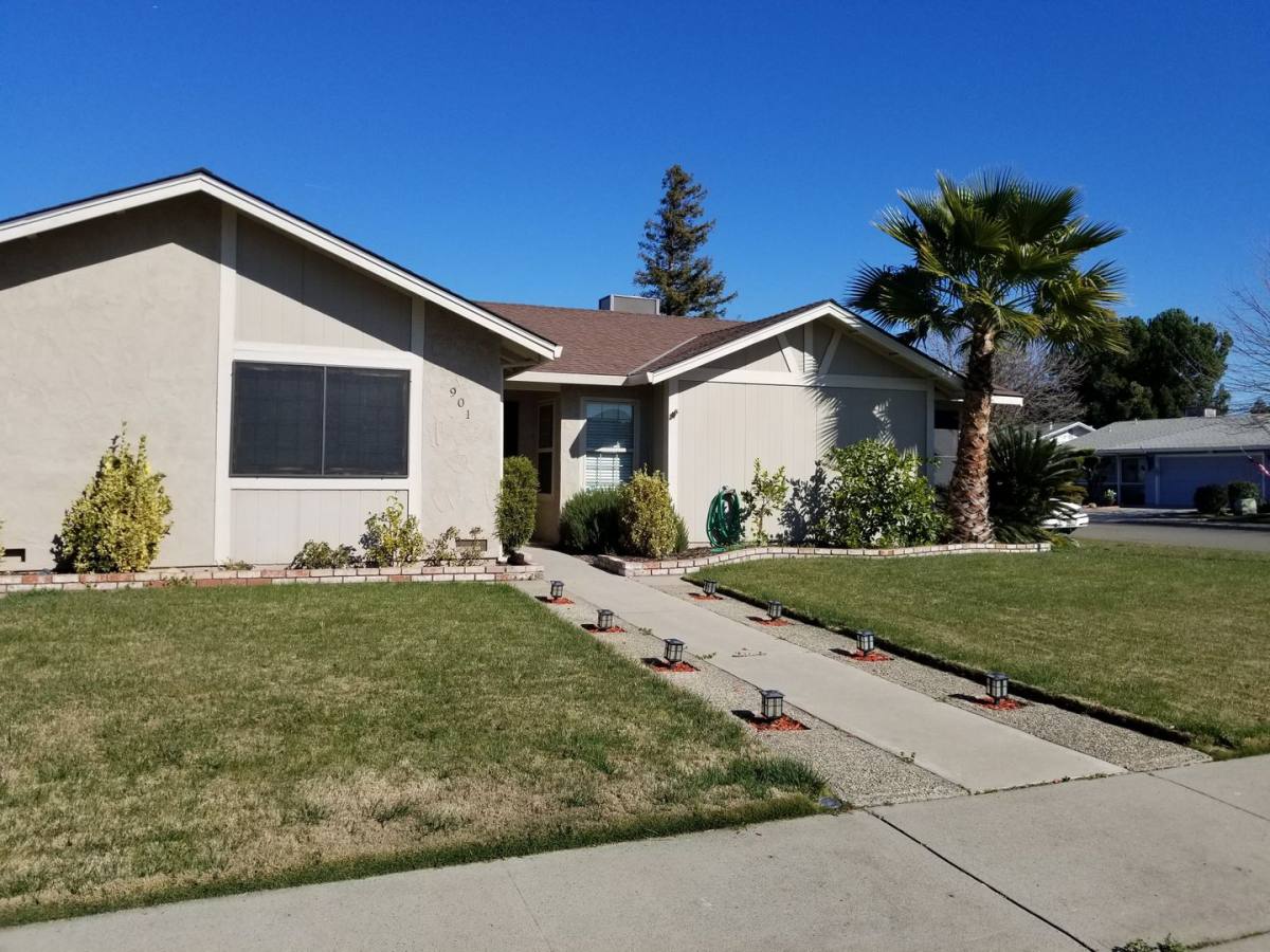Apartment for rent at 901 Hedstrom Rd, Turlock, CA 95382