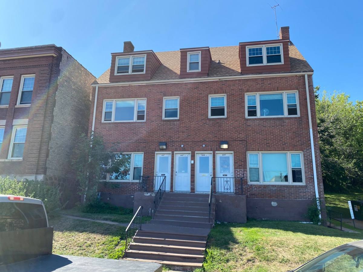 Apartment for rent at 607-609 E 1st St, Duluth, MN 55805