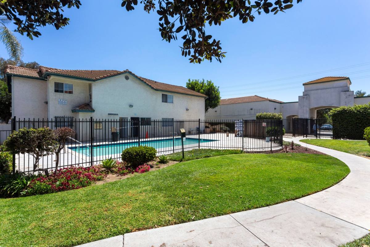 Apartment for rent at 31-131 N Highland Ave, National City, CA 91950