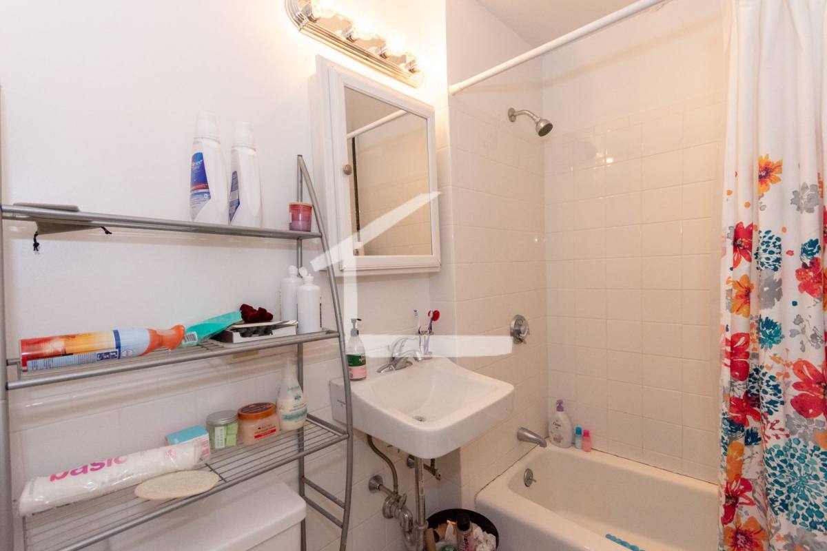 Apartment for rent at 27 Glenville Ave #6, Allston, MA 02134