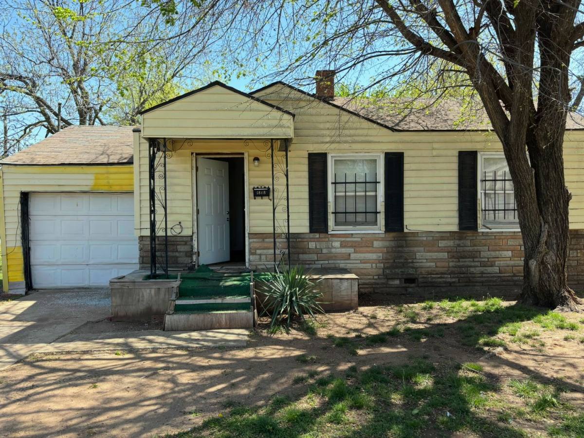 House for rent at 1818 N Jordan Ave, Oklahoma City, OK 73111