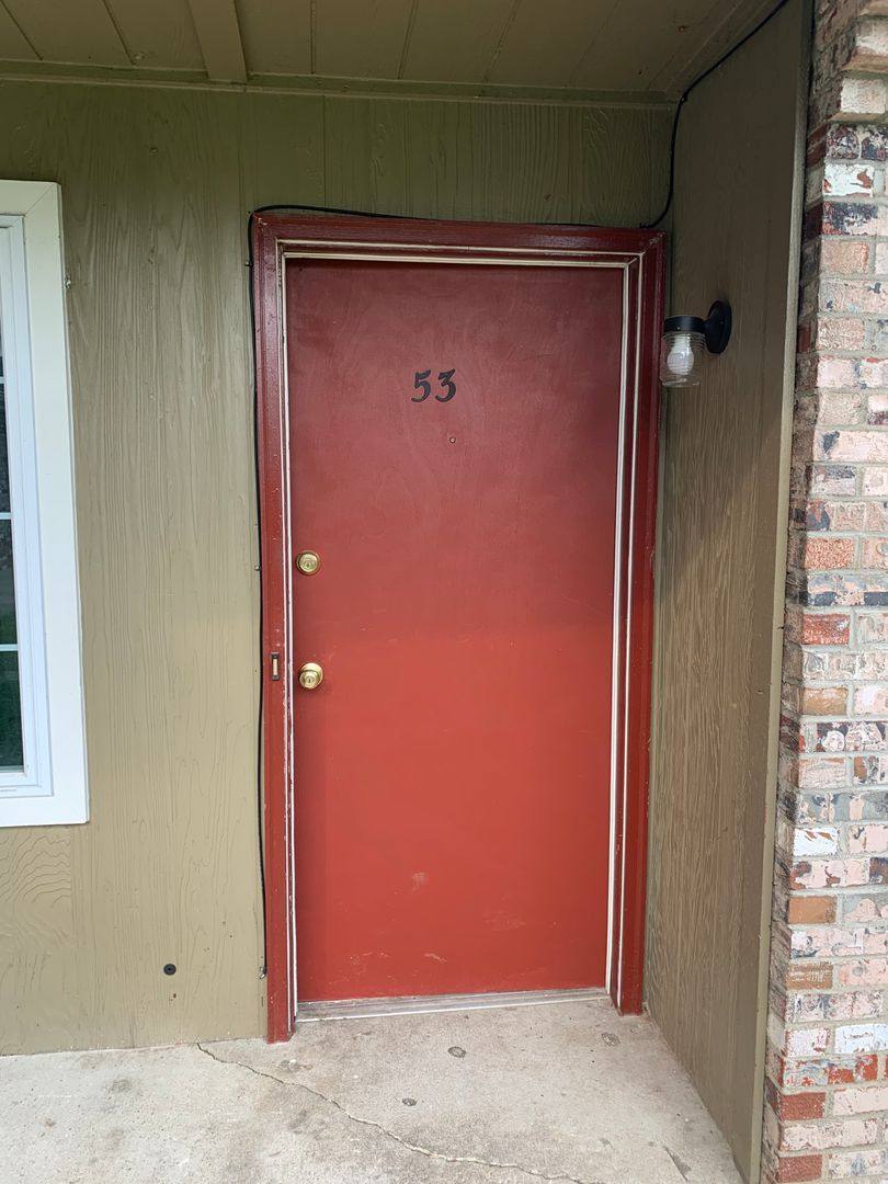 Apartment for rent at 2642 - 2644 Cleveland Blvd, Louisville, KY 40206