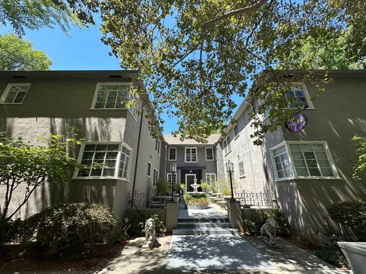 Apartment for rent at 1706 11th St #7, Sacramento, CA 95811
