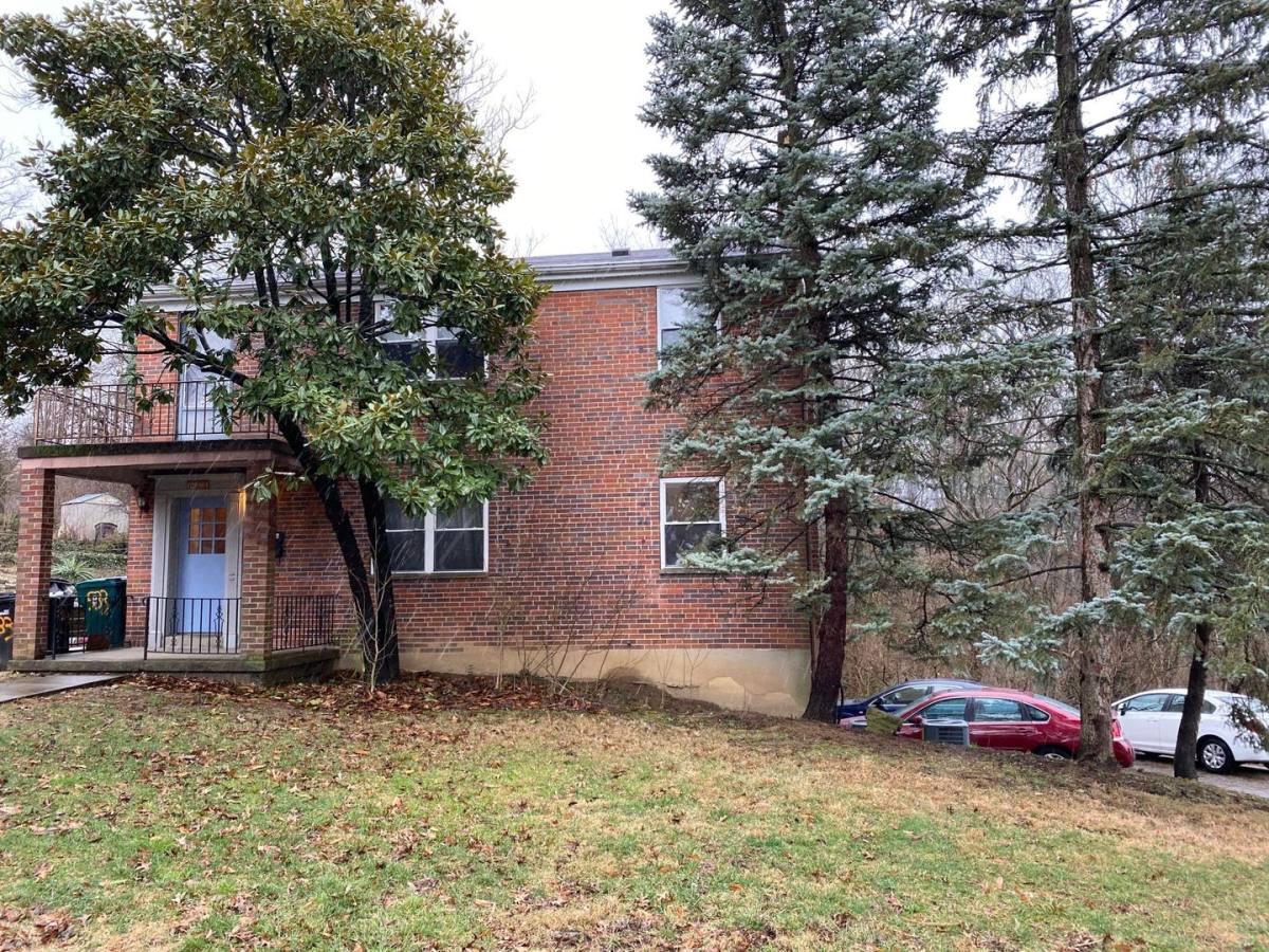 Apartment for rent at 533 Riddle Crest Lane, Cincinnati, OH 45219