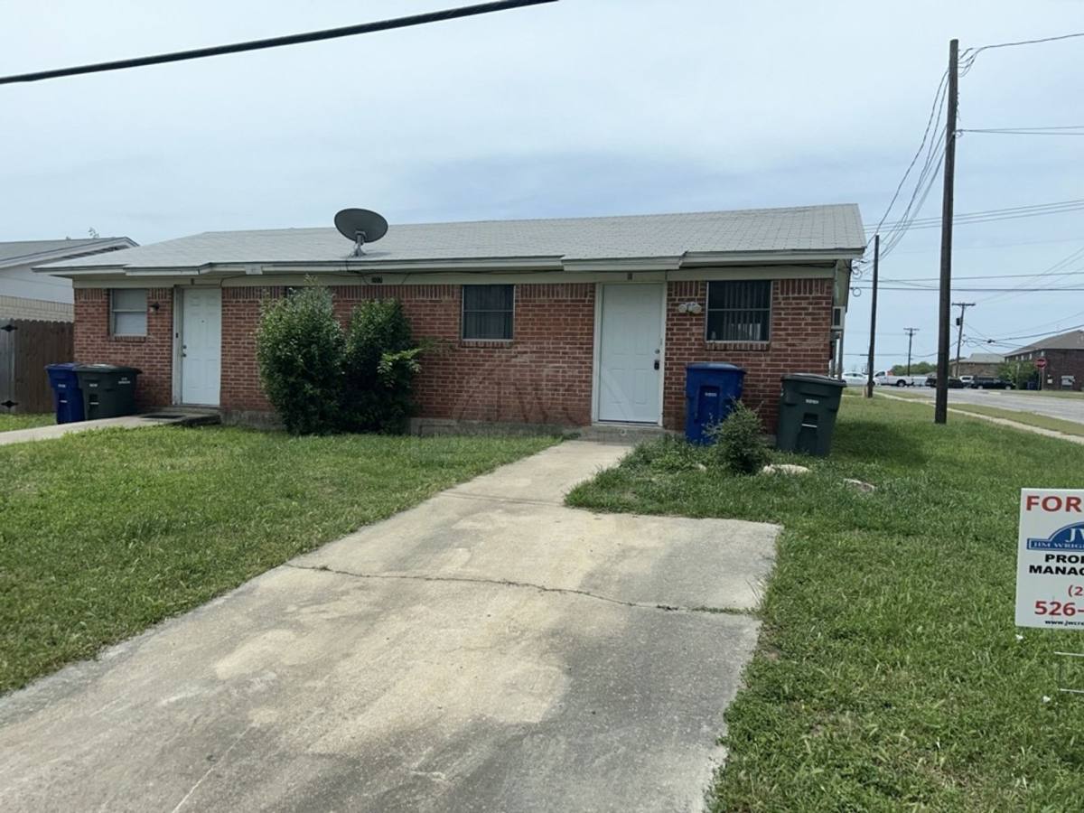 Townhouse for rent at 207 W Ave, Copperas Cove, TX 76522