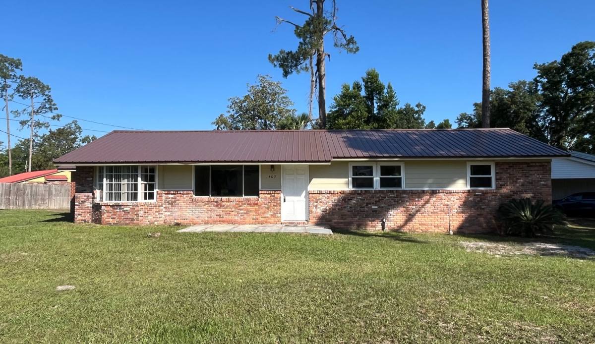 House for rent at 1407 Pearl Ave SE, Live Oak, FL 32064