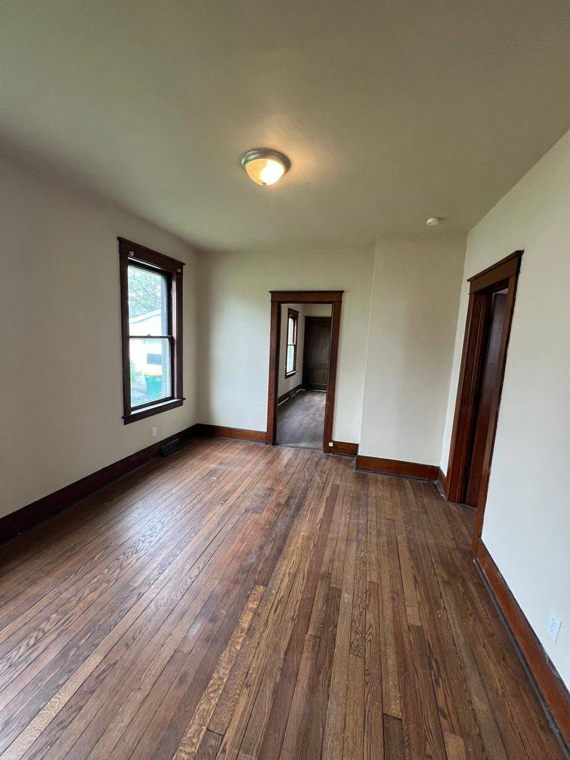 Apartment for rent at 48 Scott St, Monroe, MI 48161
