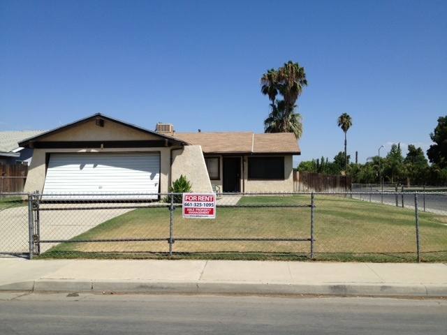 House for rent at 3708 Caldwell Dr, Bakersfield, CA 93309
