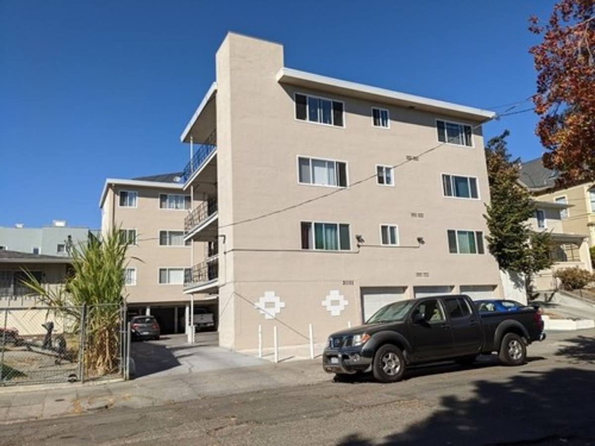 Apartment for rent at 2011 10th Ave, Oakland, CA 94606