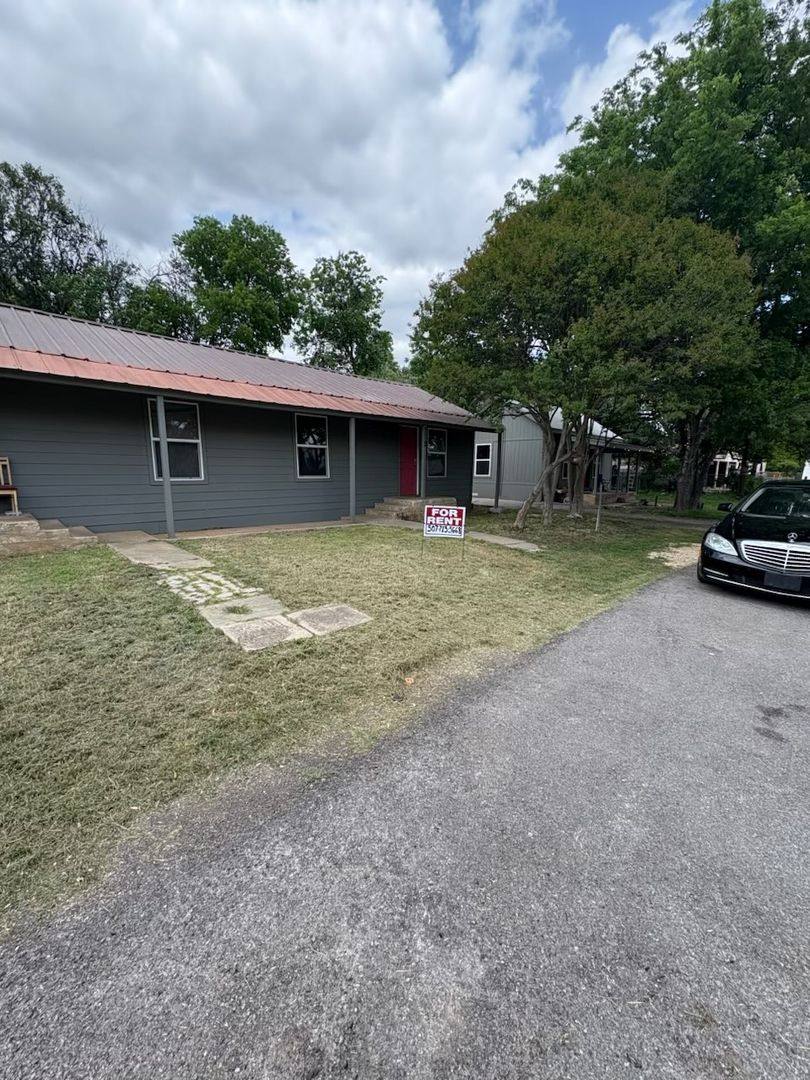 Apartment for rent at 706 S Burleson, Kyle, TX 78640