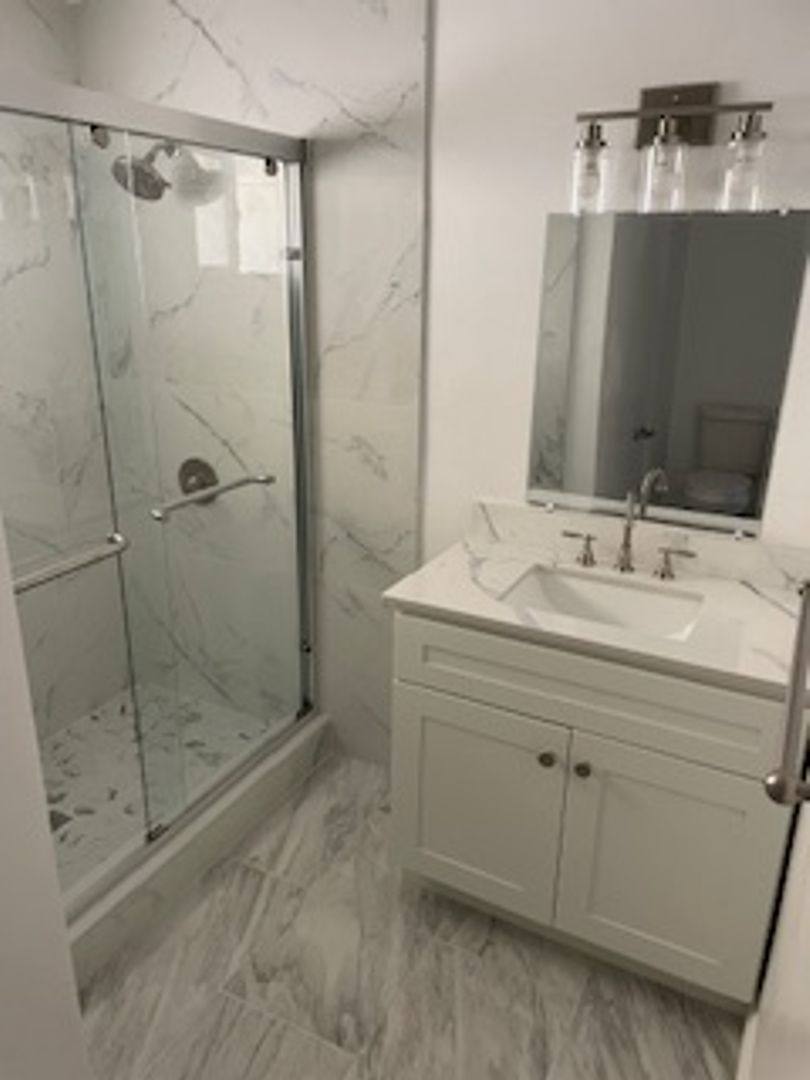 Apartment for rent at 7222 Whittier Ave, Whittier, CA 90602