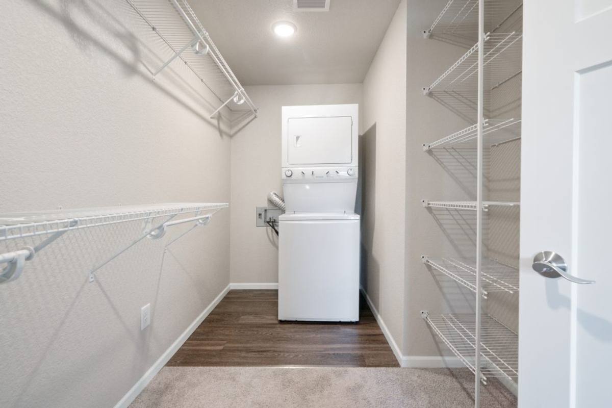 Apartment for rent at 45 W Jefferson St, Waterloo, IA 50701