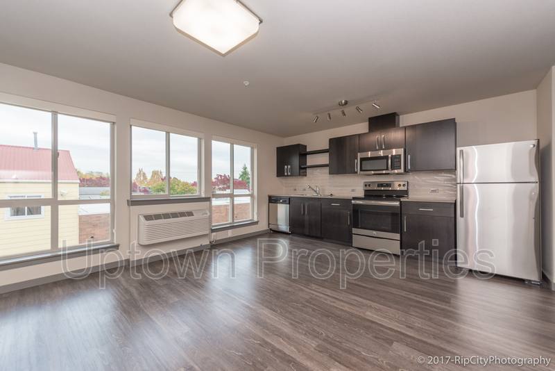 Apartment for rent at 5885 SW Macadam St #2305, Portland, OR 97239
