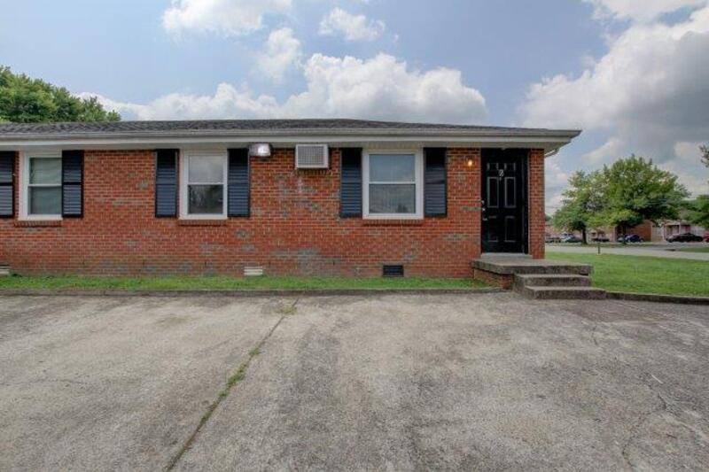 Apartment for rent at 805-6 Golfview Place, Clarksville, TN 37043
