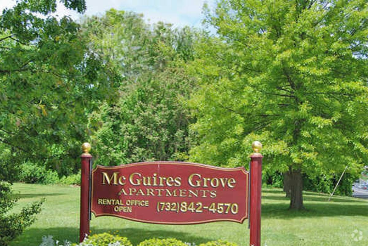 Apartment for rent at 520 Highway, Middletown, NJ 07748