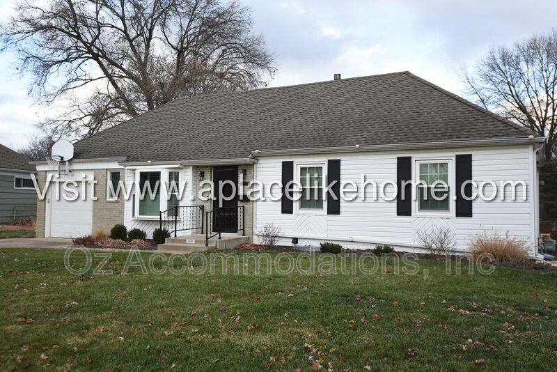 House for rent at 9539 Kessler St, Overland Park, KS 66212
