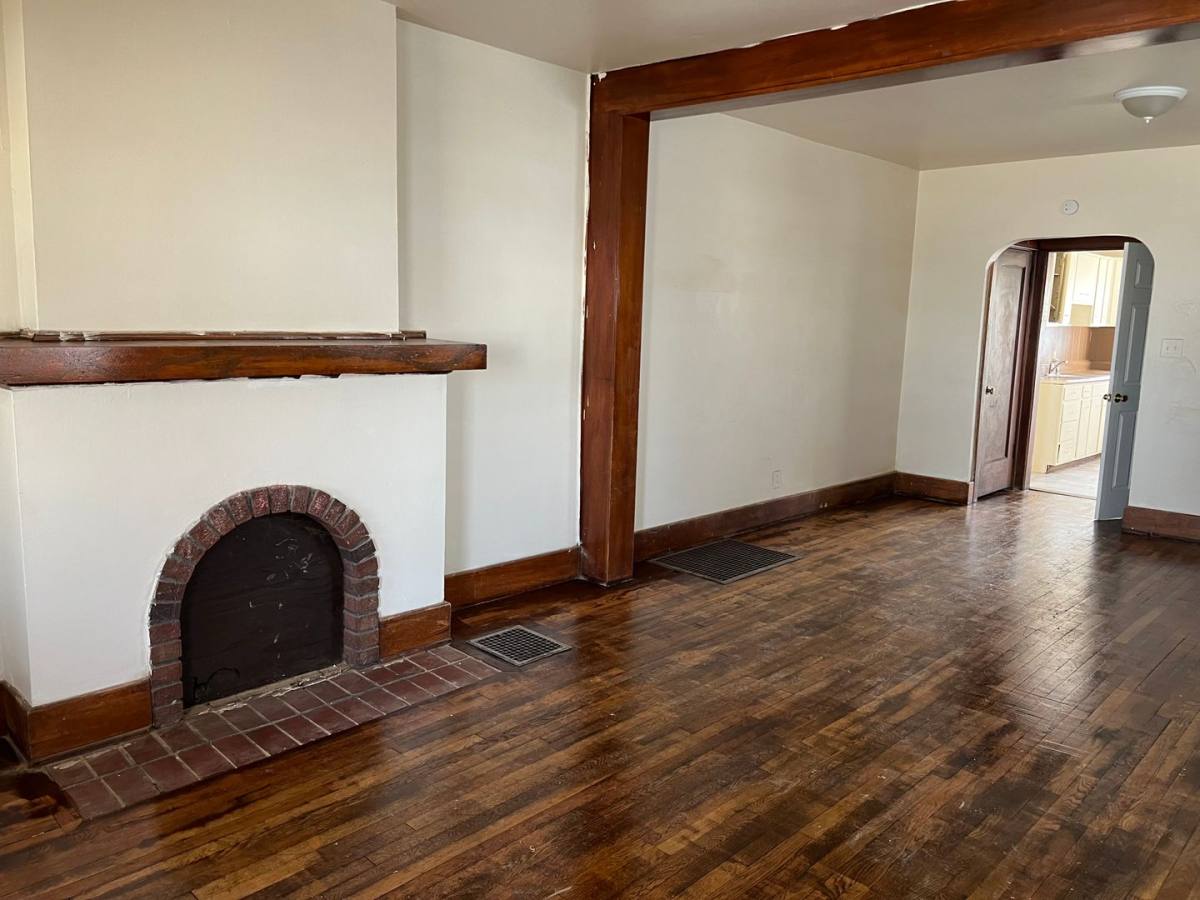 Apartment for rent at 304-306 W Fairview Ave, Dayton, OH 45405