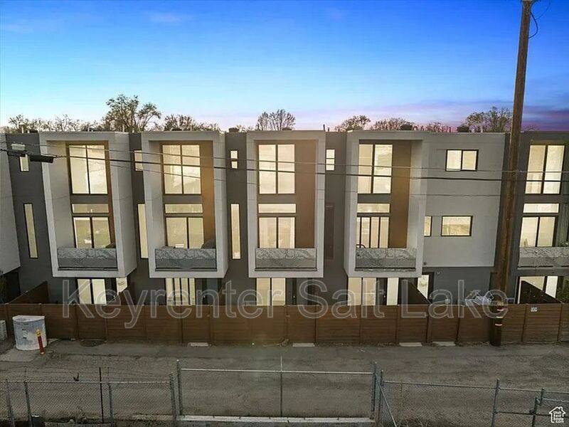 Townhouse for rent at 15 E Kensington Ave #P, Salt Lake City, UT 84115