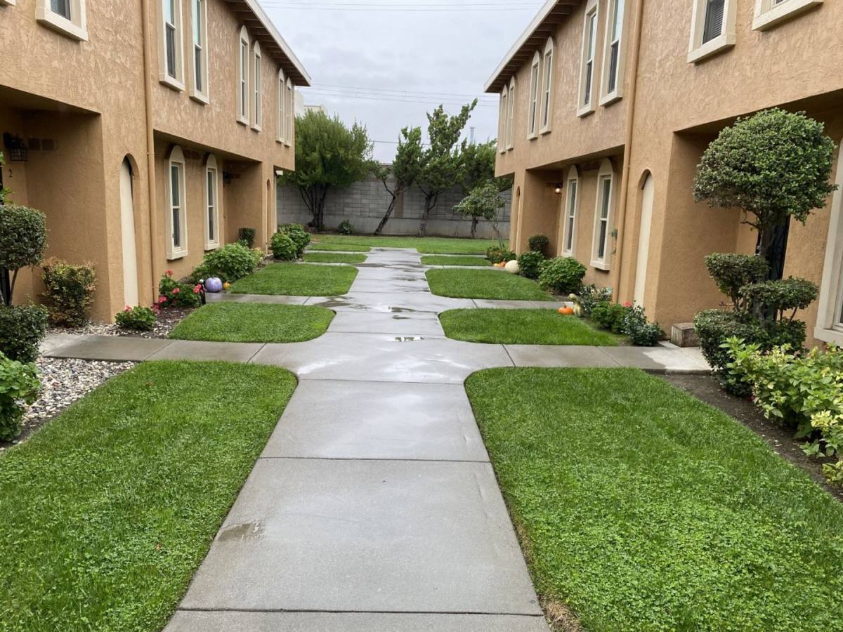 Townhouse for rent at 1200 Dana Dr, Fairfield, CA 94533