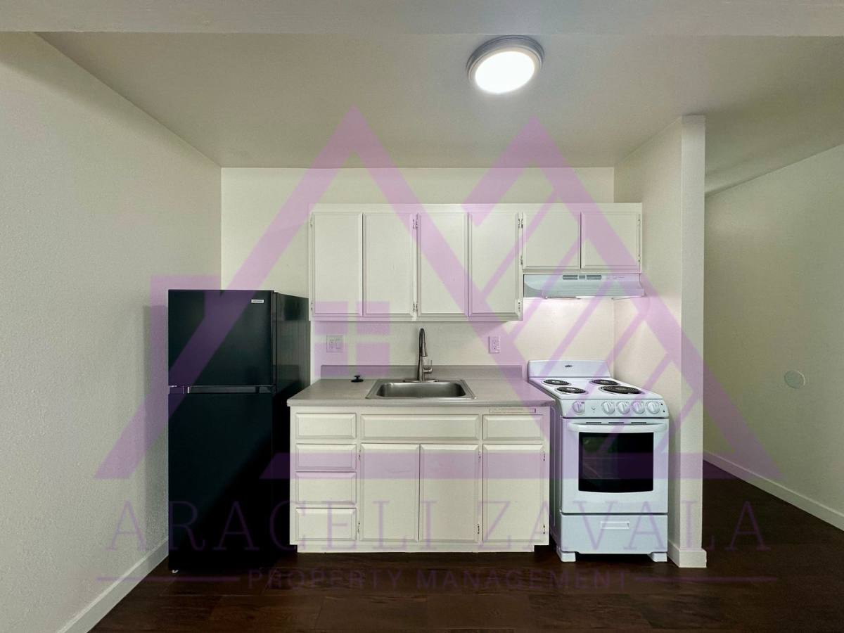 Apartment for rent at 1973 Apple St, Oceanside, CA 92054