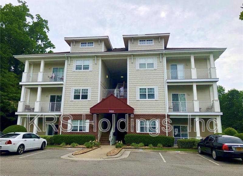 Apartment for rent at 932 Southmoor Dr #304, Virginia Beach, VA 23455