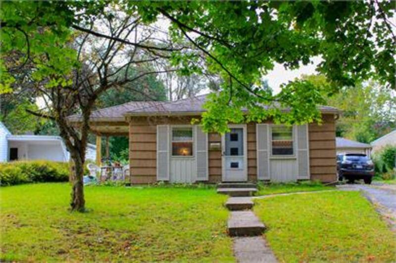 House for rent at 822 Starwick Dr, Ann Arbor, MI 48105