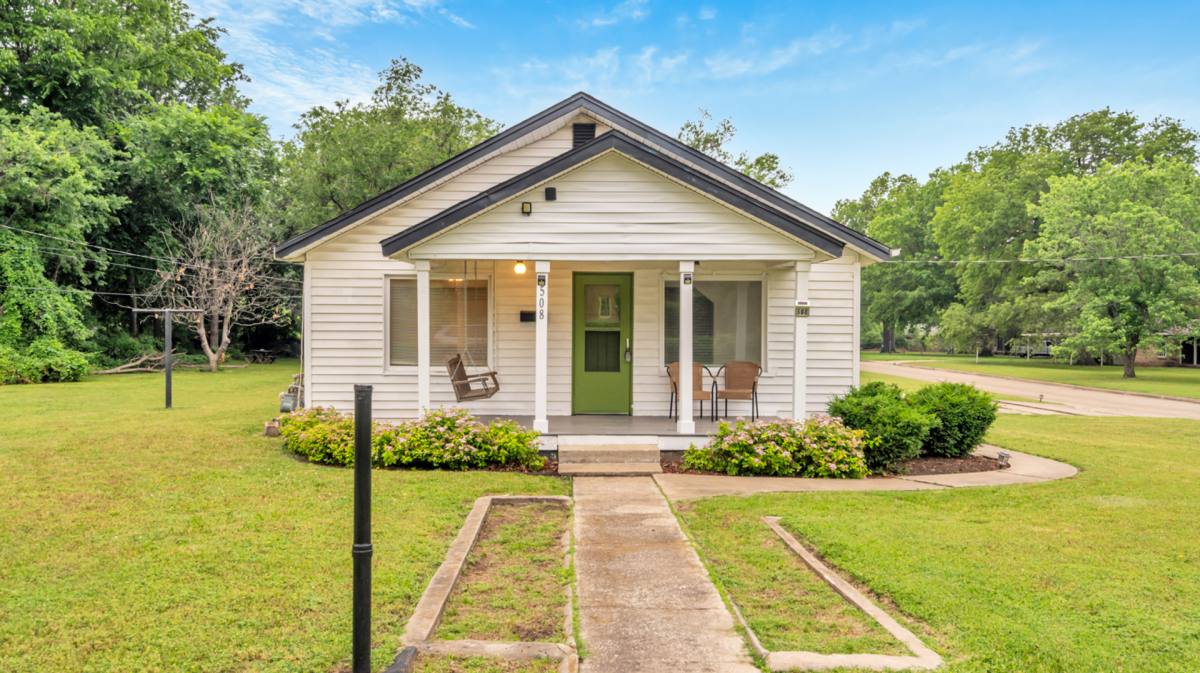 Apartment for rent at 508 S Joplin Ave, Tulsa, OK 74112