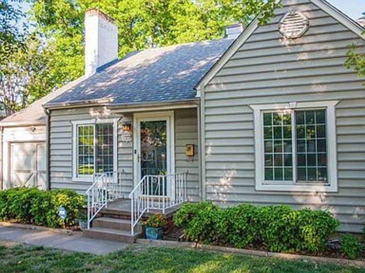 House for rent at 1337 S Winston Ave, Tulsa, OK 74112