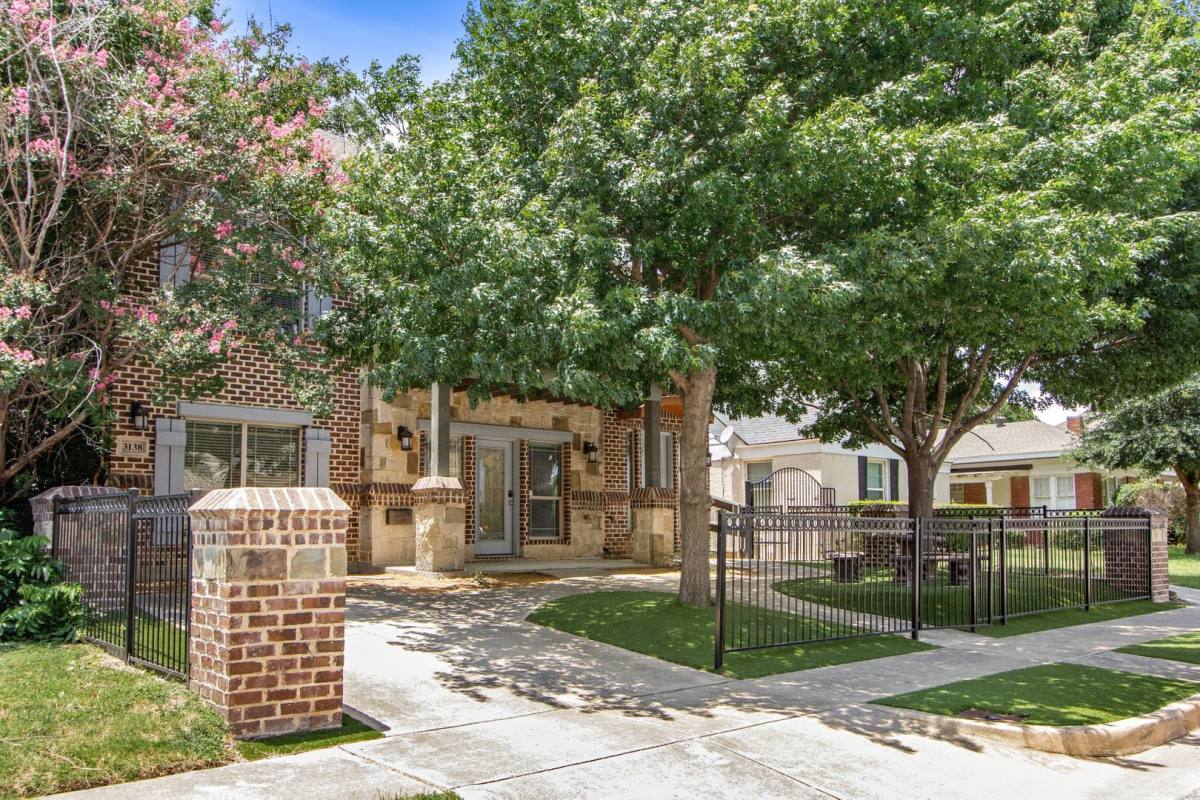 House for rent at 3138 Rogers Ave, Fort Worth, TX 76109