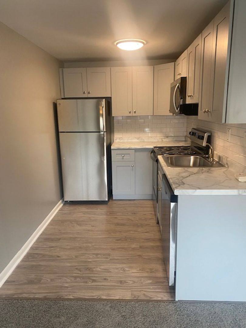 Apartment for rent at 2 W Chester Pike, Ridley Park, PA 19078