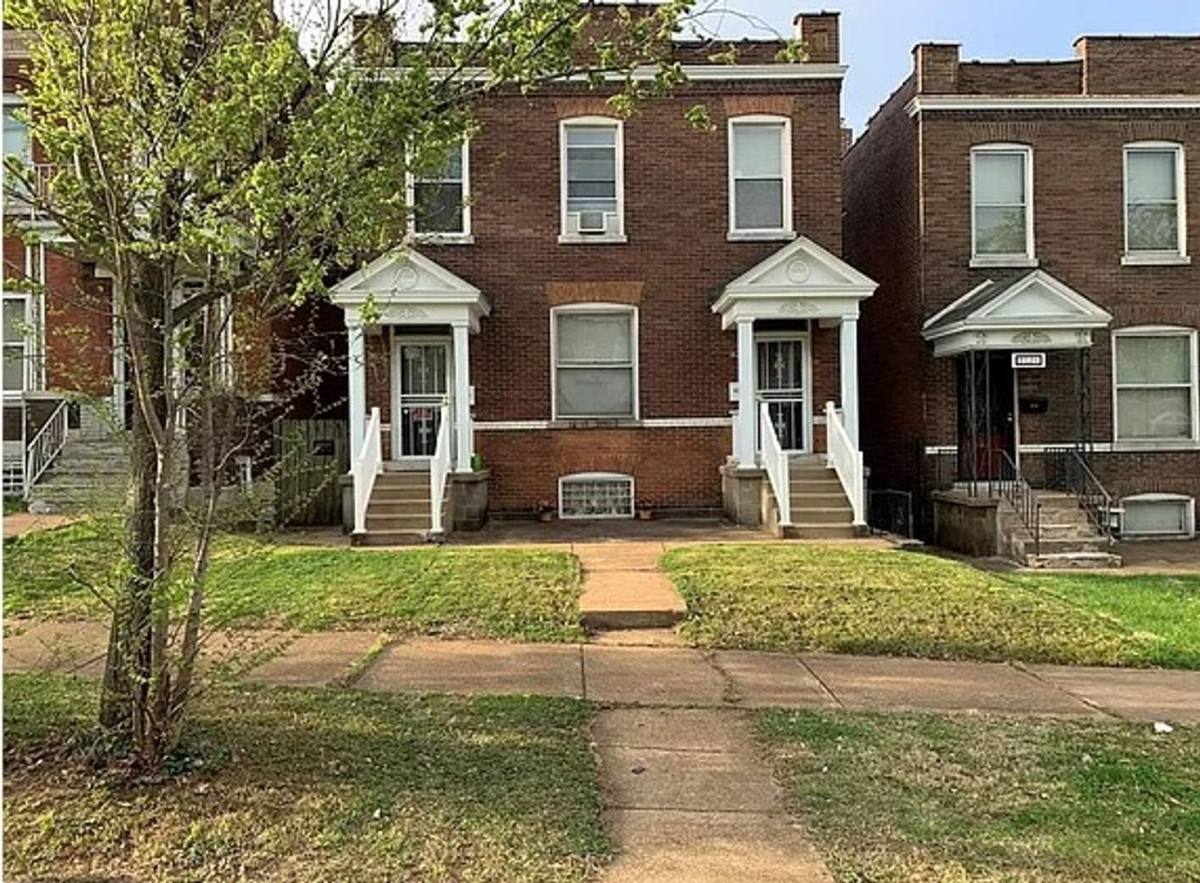 Apartment for rent at 3622 Liermann Ave, Saint Louis, MO 63116