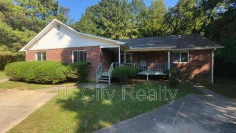 Apartment for rent at 135-A Rose Court #A, Fayetteville, GA 30215