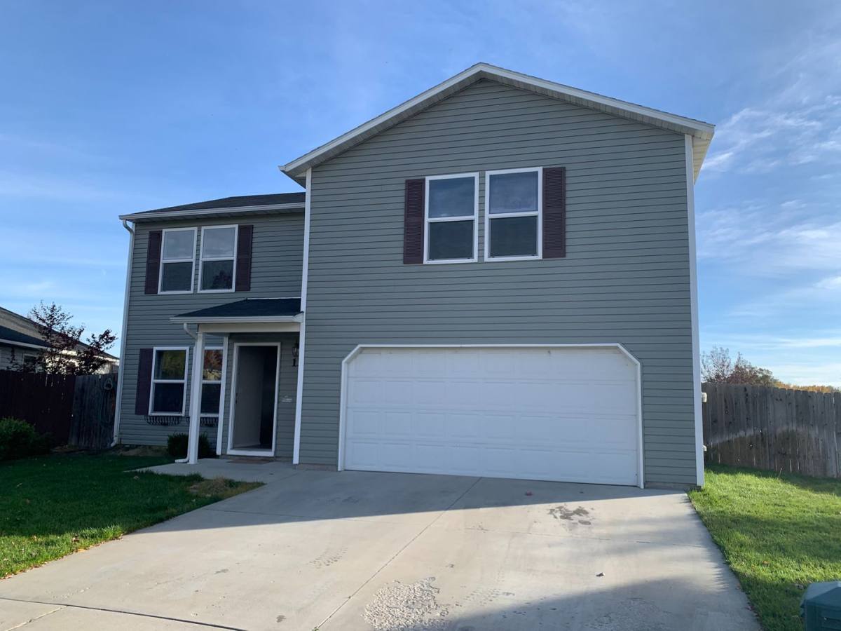 House for rent at 139 E Willow Creek Dr, Middleton, ID 83644