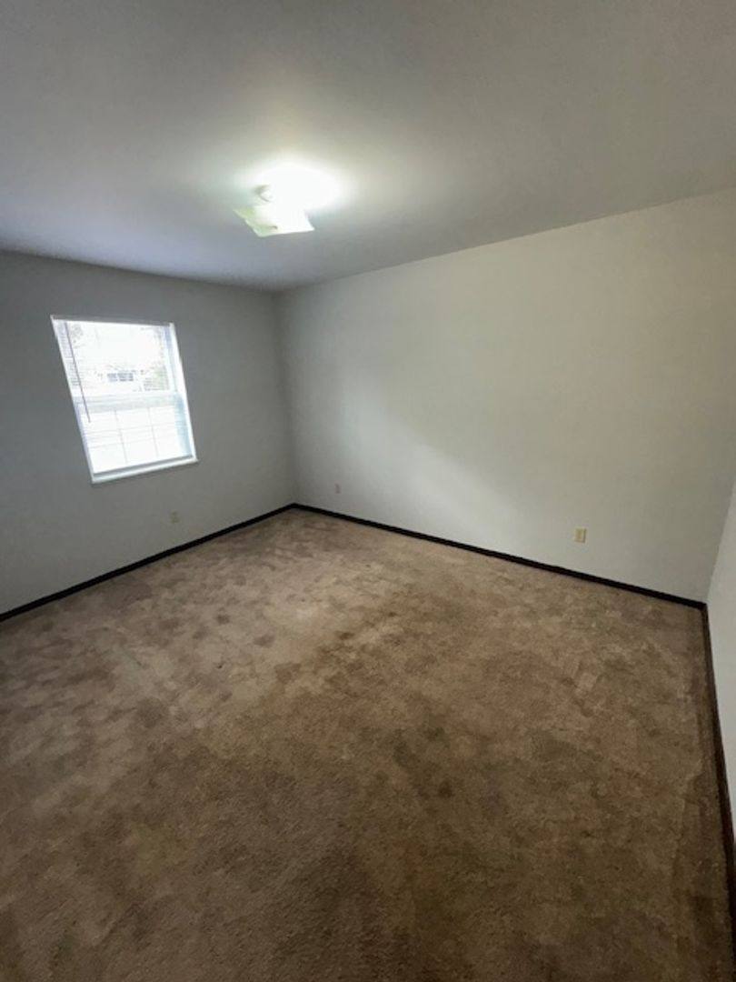 Apartment for rent at 2323 E Florida St, Evansville, IN 47711