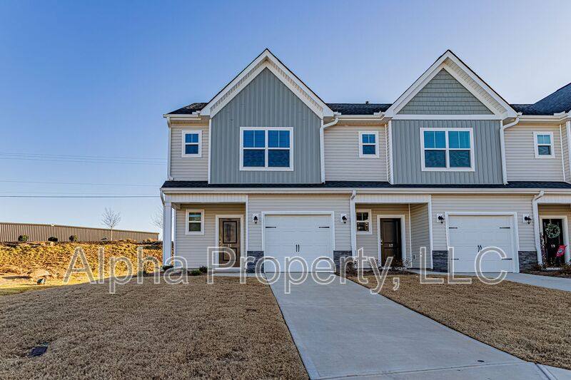 Townhouse for rent at 15 Apricot Lane, Duncan, SC 29334