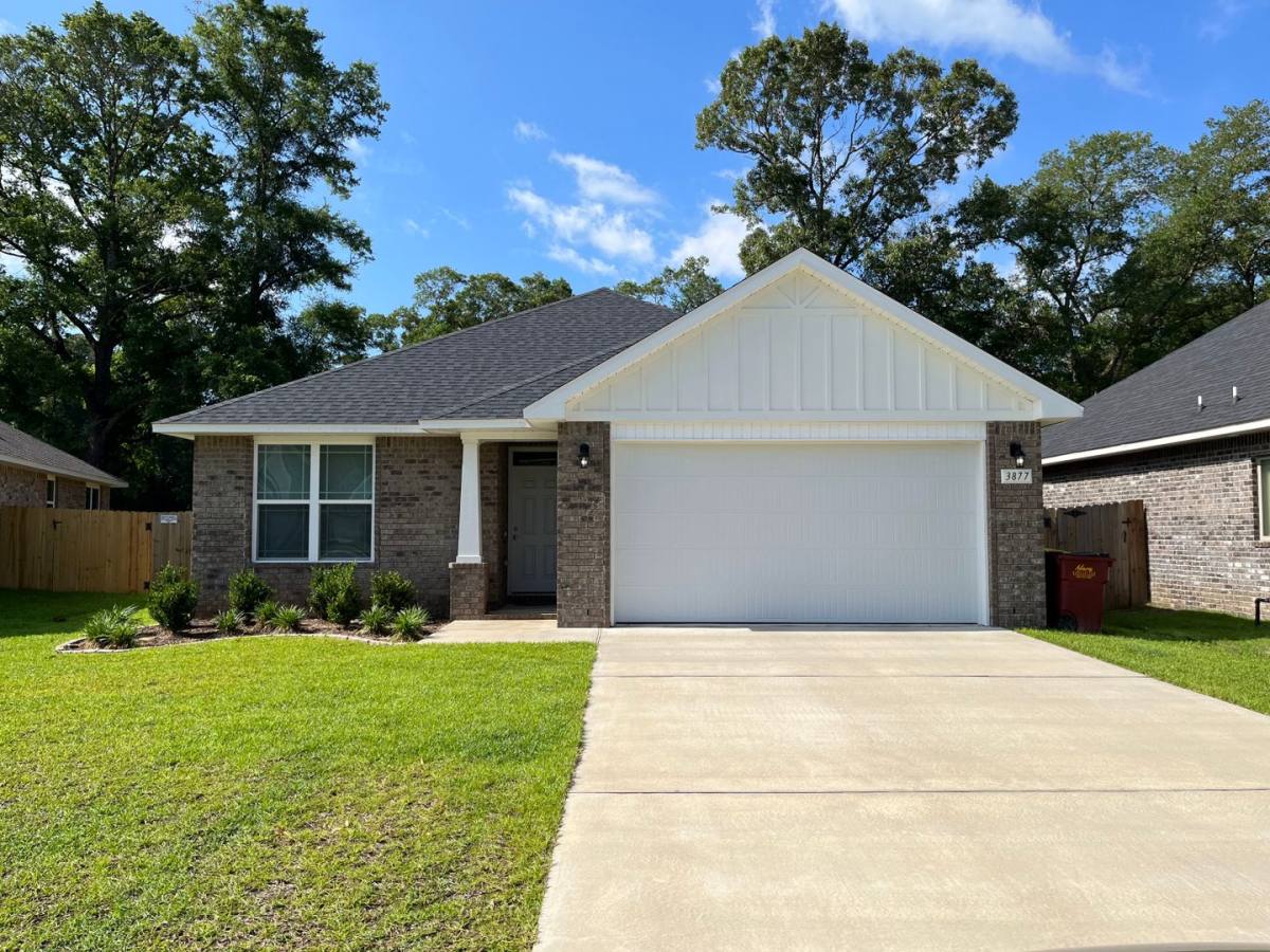 House for rent at 3877 Ranch Rd, Milton, FL 32571