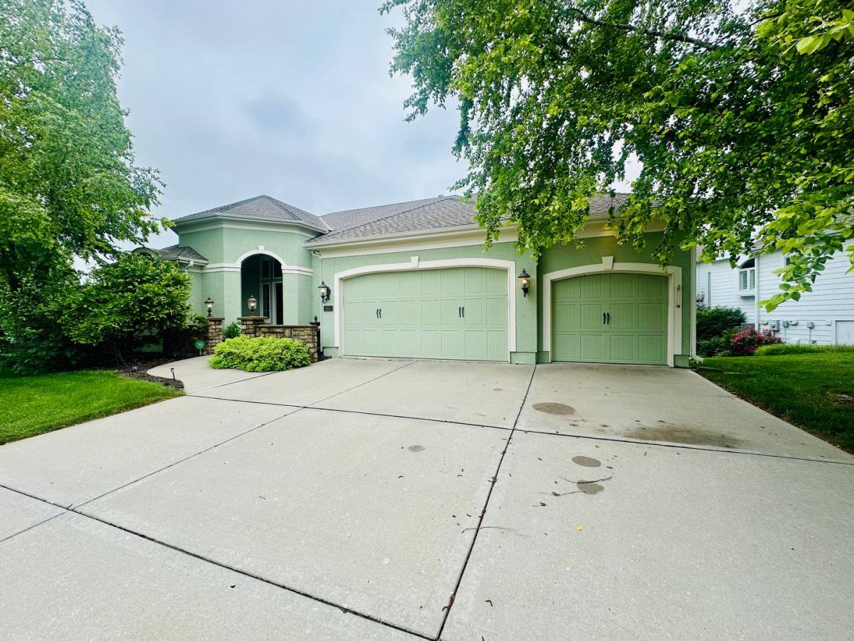 House for rent at 9003 W 157th Terrace, Overland Park, KS 66221